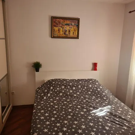 Luxury Mall 9 * Bacau